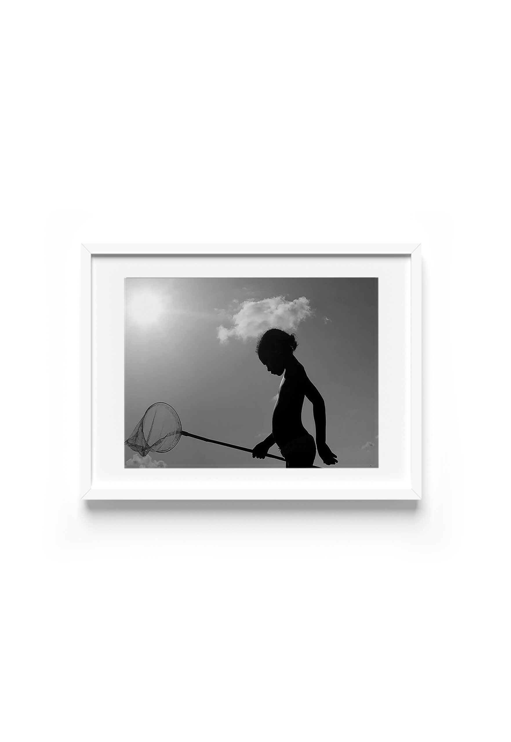 <img src=“Anna Khoperia's photo gogona sanapiroze” alt=“Black and white” title=“Girl on the beach black and white - gogona sanapiroze”