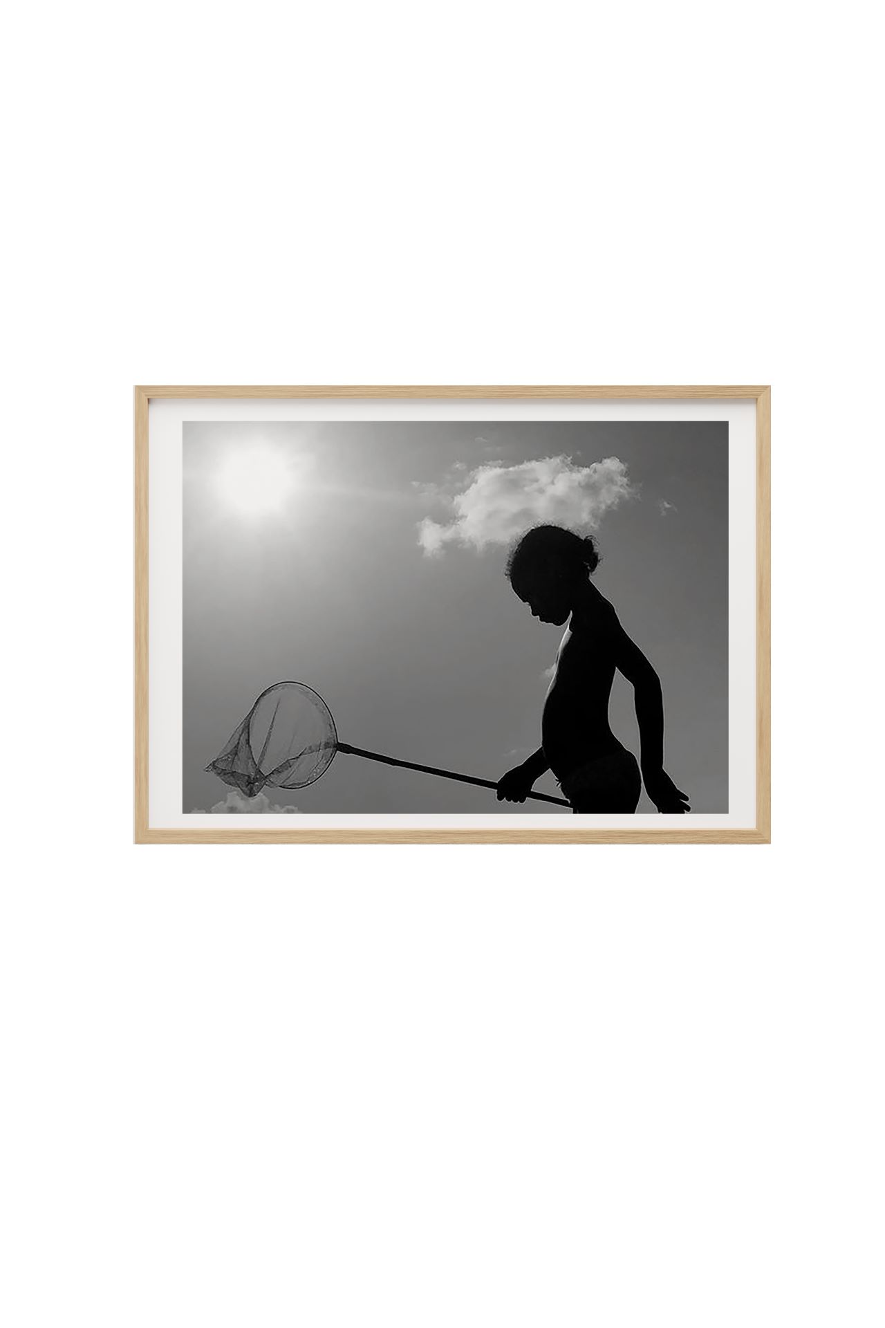 <img src=“Anna Khoperia's photo gogona sanapiroze” alt=“Black and white” title=“Girl on the beach black and white - gogona sanapiroze”